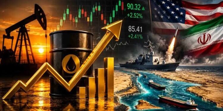 قفزة حادة لأسعار النفط بـ 5%.. برنت يتجاوز 94 دولاراً عقب ضربات أمريكية ضد إيران