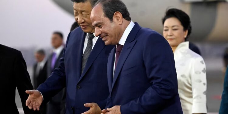 زيارة هي الأولى للشرق الأوسط منذ 4 سنوات.. الصين تعزز حضورها الدبلوماسي والاقتصادي وتوسع تعاونها في مراكز البيانات وأشباه الموصلات