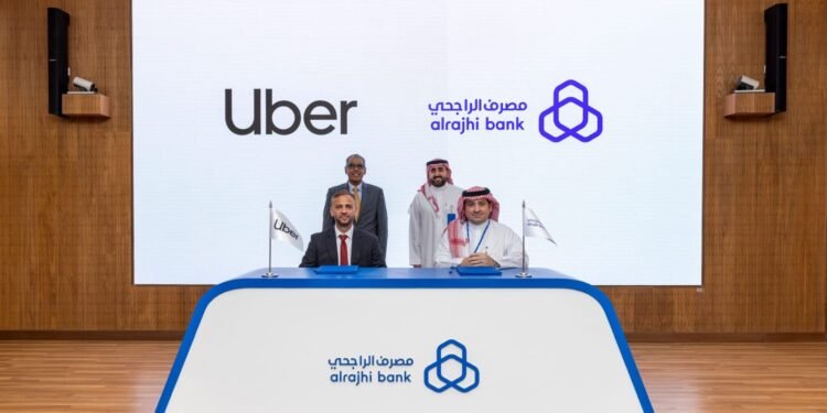 مصرف الراجحي وأوبر السعودية يطلقان شراكة استراتيجية لتعزيز تجربة العملاء بمزايا تنقل وولاء حصرية