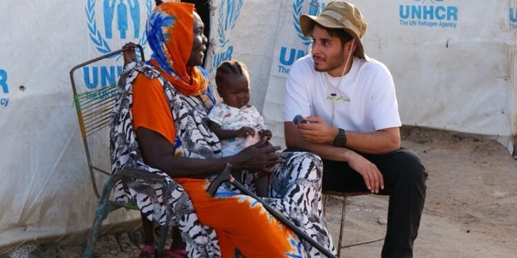 المفوضية السامية لشؤون اللاجئين تختار عمر فاروق سفيراً للنوايا الحسنة.. و10 ملايين متابع لدعم العمل الإنساني