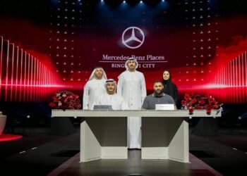النجم العالمي كريم بنزيمة يقتني وحدات سكنية بمشروع ” مساكن مرسيدس بنزا” مدينة بن غاطي في دبي